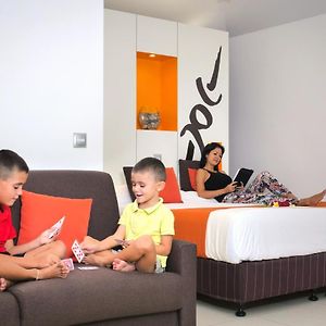 Hotel Malabou Beach